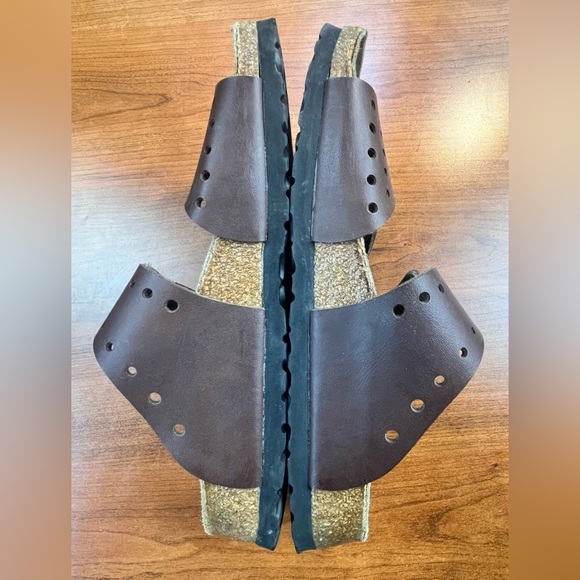 Birkenstocks Birki's Freeport Brown Leather Perforated Strap Sandals Slides Sz 6 - Picture 11 of 16